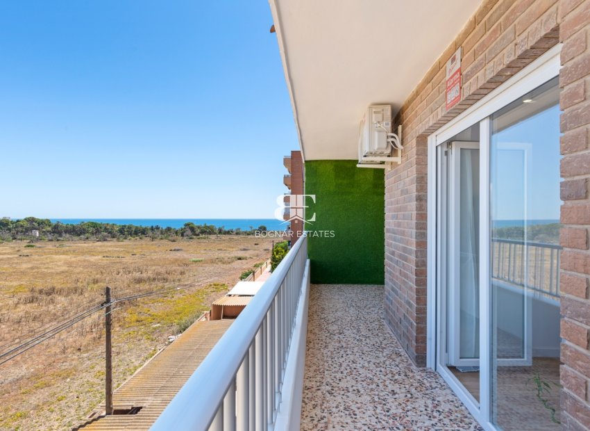 Herverkoop - apartment -
Torrevieja - Punta Prima