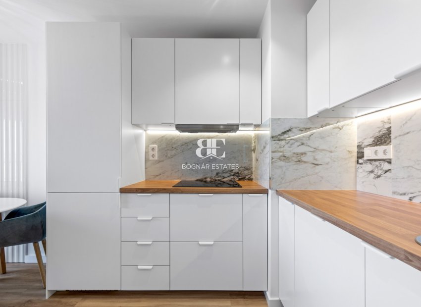 Herverkoop - apartment -
Torrevieja - Punta Prima