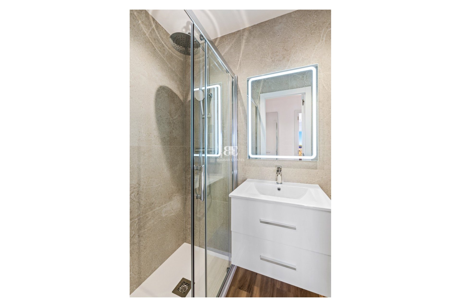Herverkoop - apartment -
Torrevieja - Punta Prima
