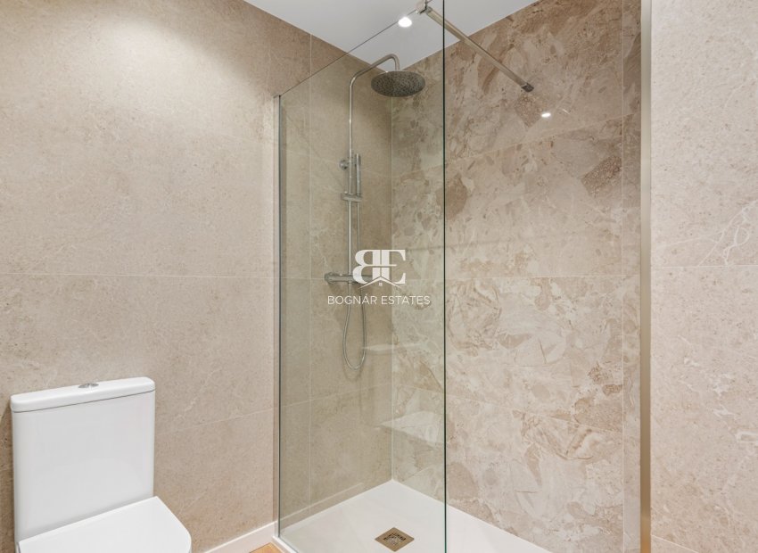 Herverkoop - apartment -
Torrevieja - Punta Prima