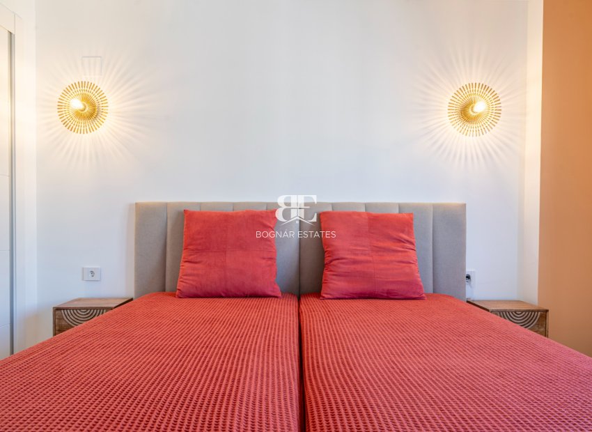Herverkoop - apartment -
Torrevieja - Punta Prima