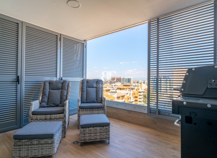 Herverkoop - apartment -
Torrevieja - Punta Prima