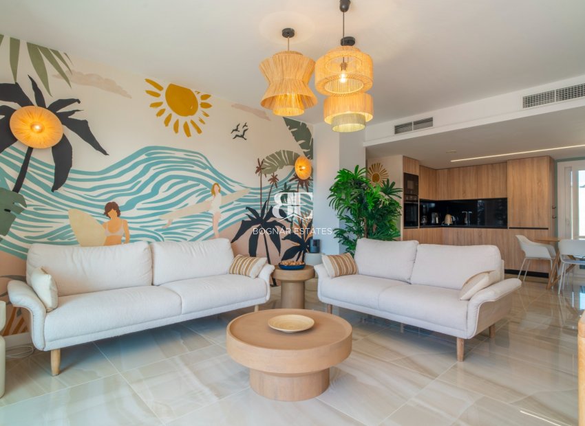 Herverkoop - apartment -
Torrevieja - Punta Prima