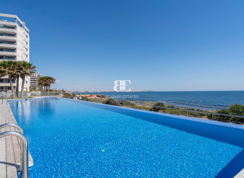 Herverkoop - apartment -
Torrevieja - Punta Prima
