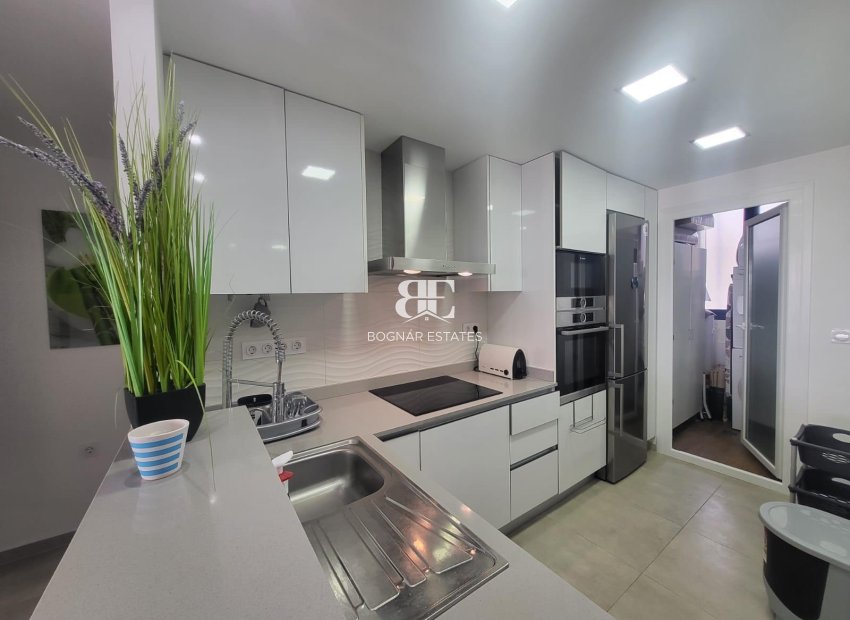 Herverkoop - apartment -
Torrevieja - Punta Prima