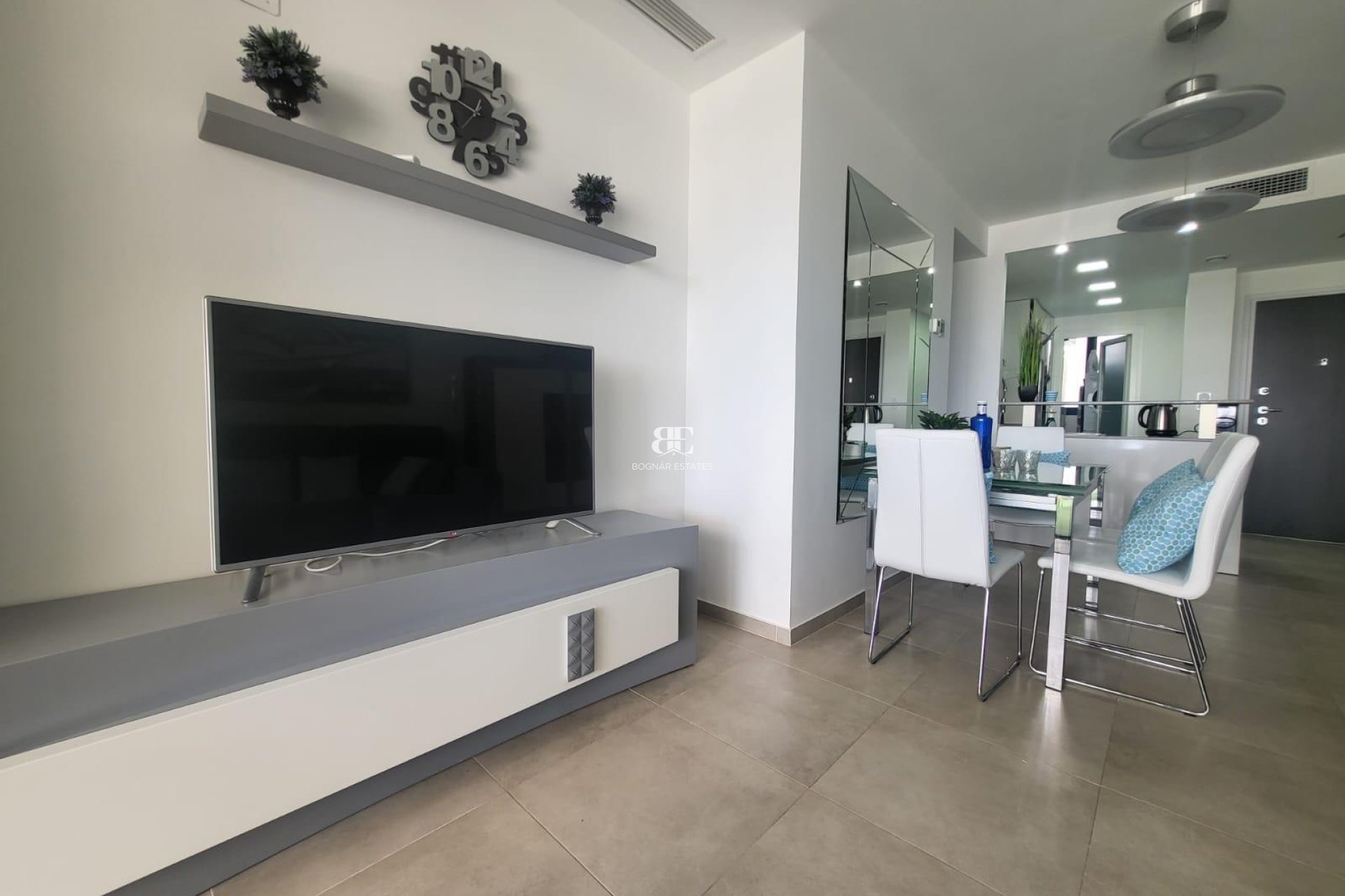 Herverkoop - apartment -
Torrevieja - Punta Prima