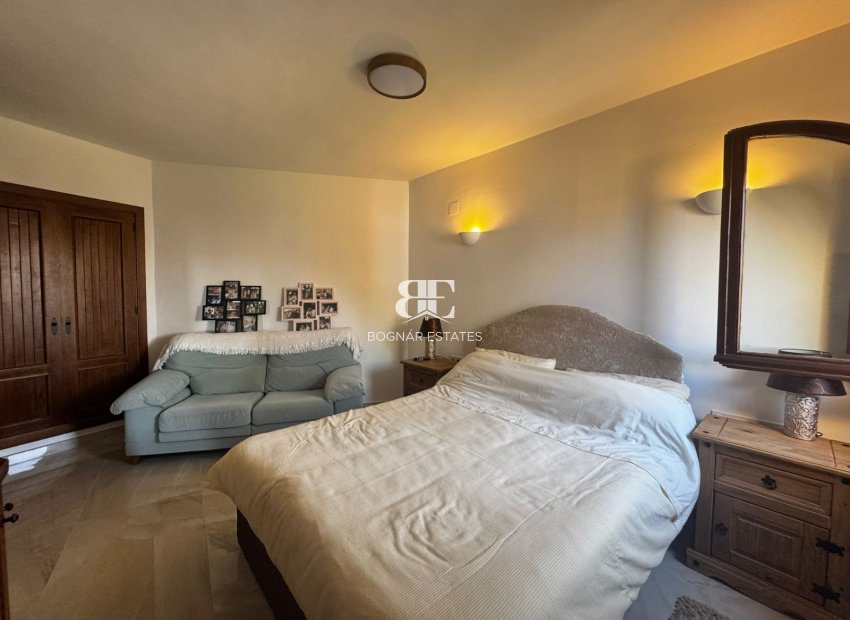Herverkoop - apartment -
Torrevieja - Punta Prima