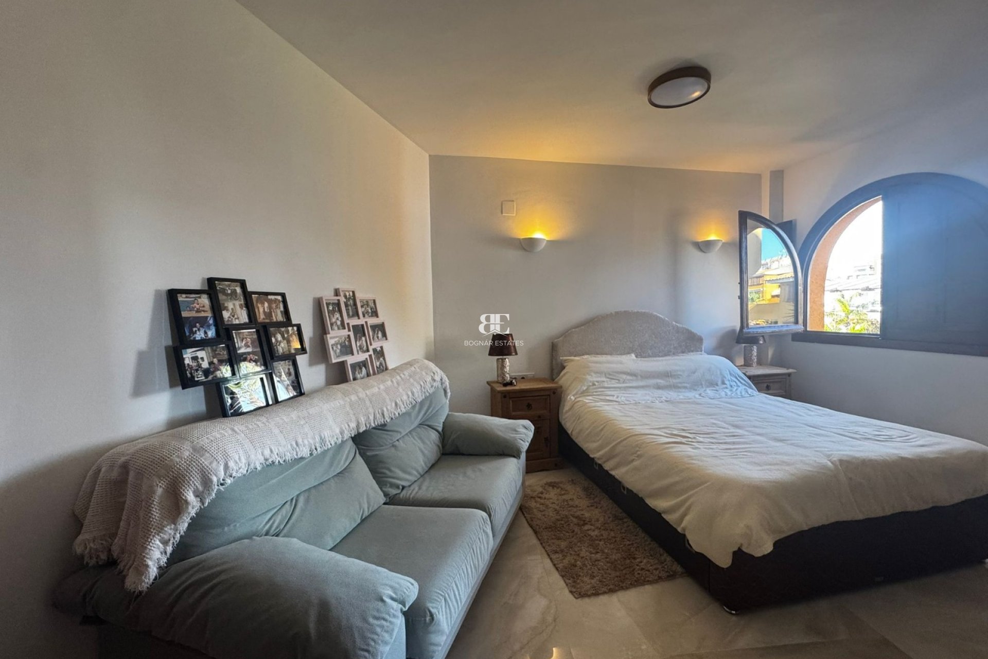 Herverkoop - apartment -
Torrevieja - Punta Prima