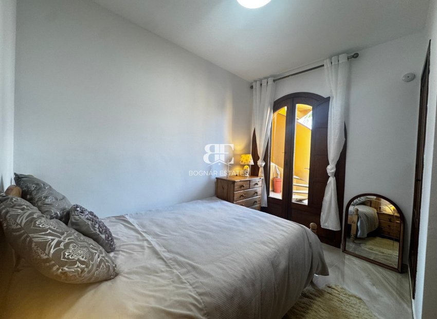 Herverkoop - apartment -
Torrevieja - Punta Prima