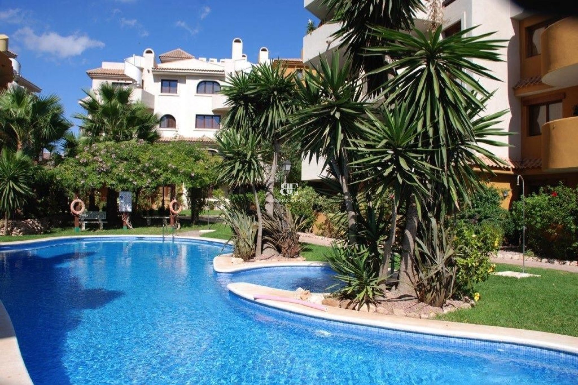 Herverkoop - apartment -
Torrevieja - Punta Prima