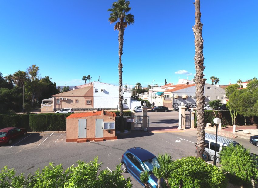 Herverkoop - apartment -
Torrevieja - San Luis