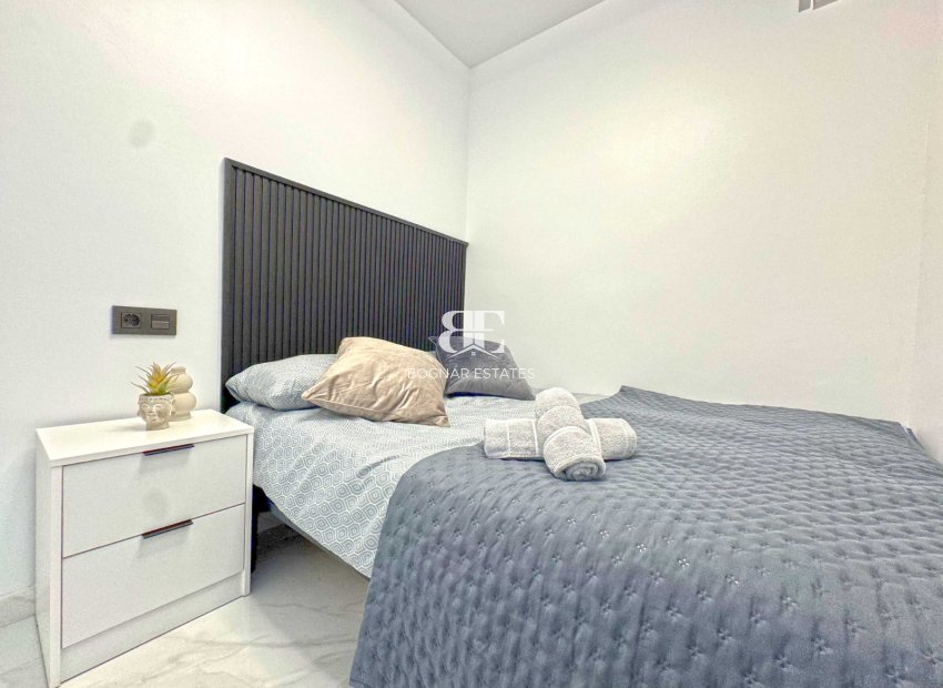Herverkoop - apartment -
Torrevieja - Torrelamata - La Mata