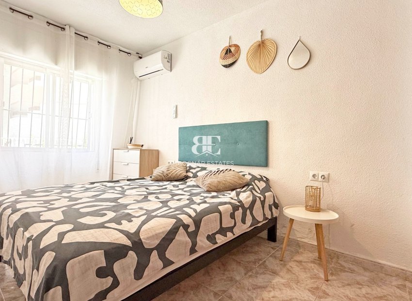 Herverkoop - apartment -
Torrevieja - Torrelamata - La Mata