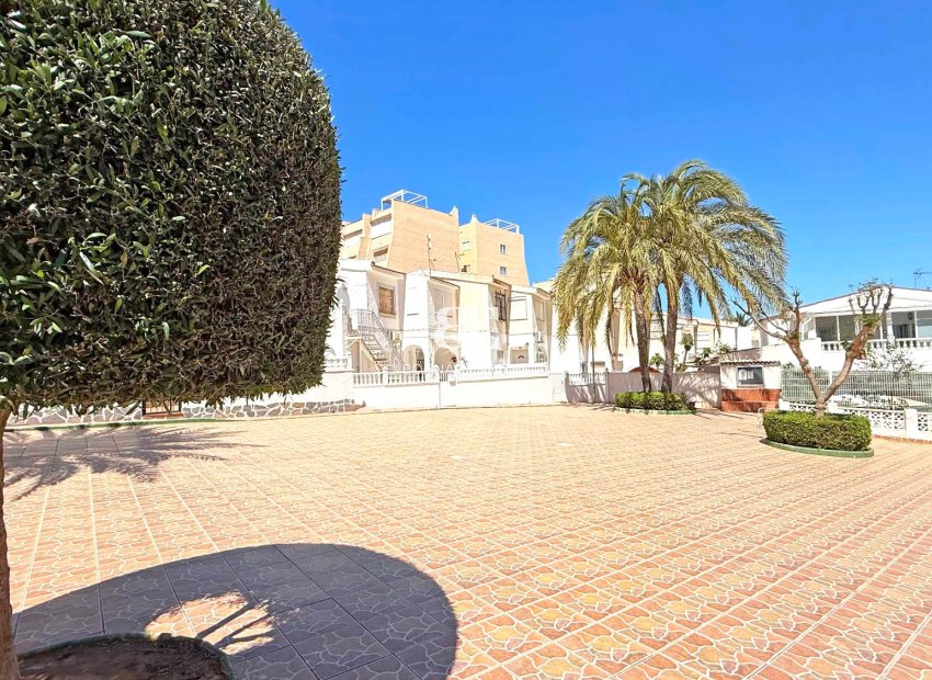 Herverkoop - apartment -
Torrevieja - Torrelamata - La Mata