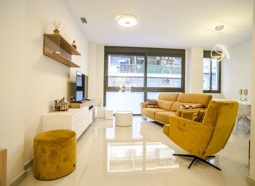 Herverkoop - apartment -
Torrevieja