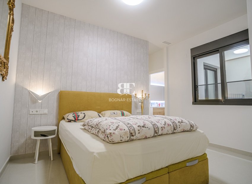 Herverkoop - apartment -
Torrevieja