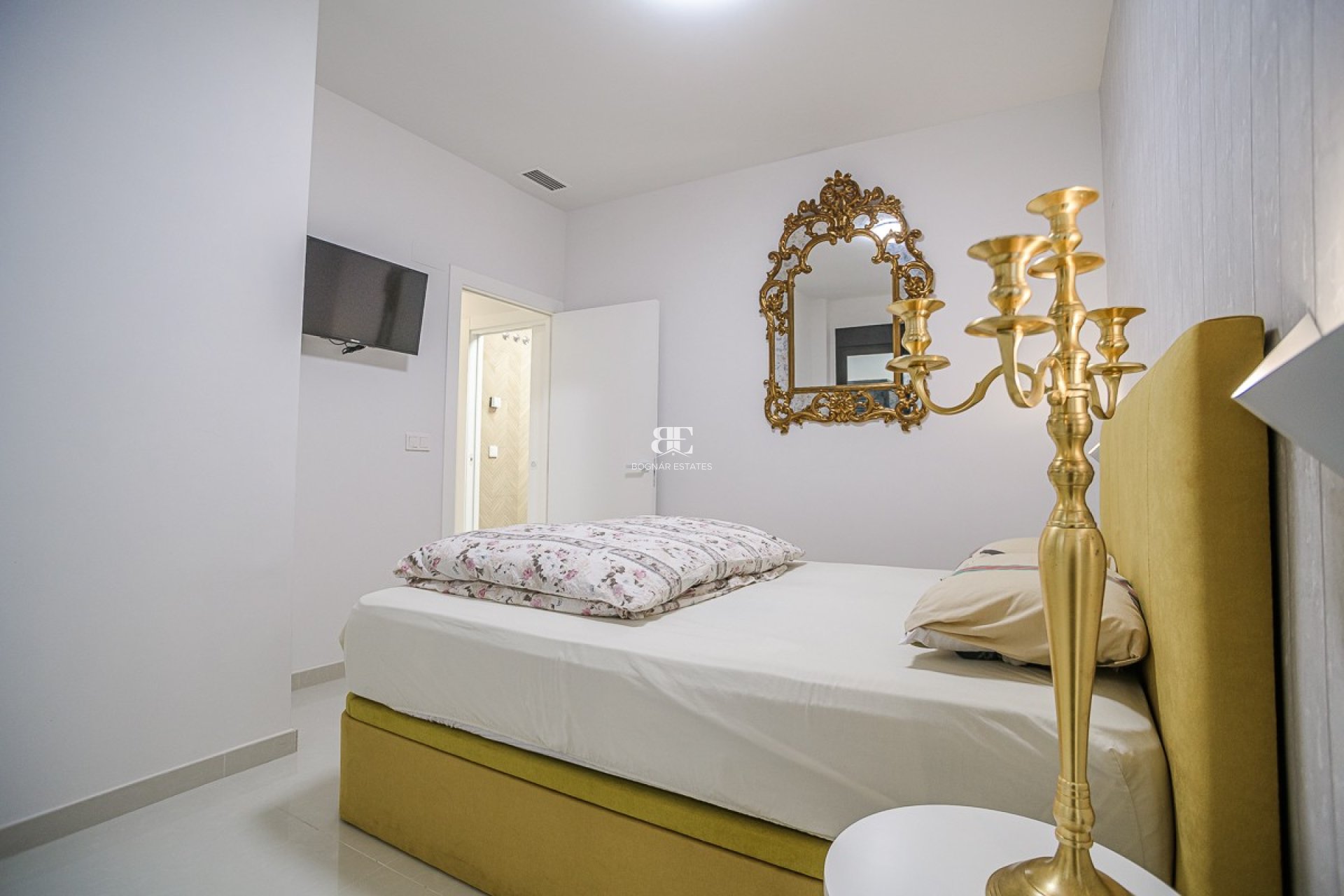 Herverkoop - apartment -
Torrevieja
