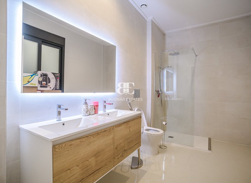 Herverkoop - apartment -
Torrevieja