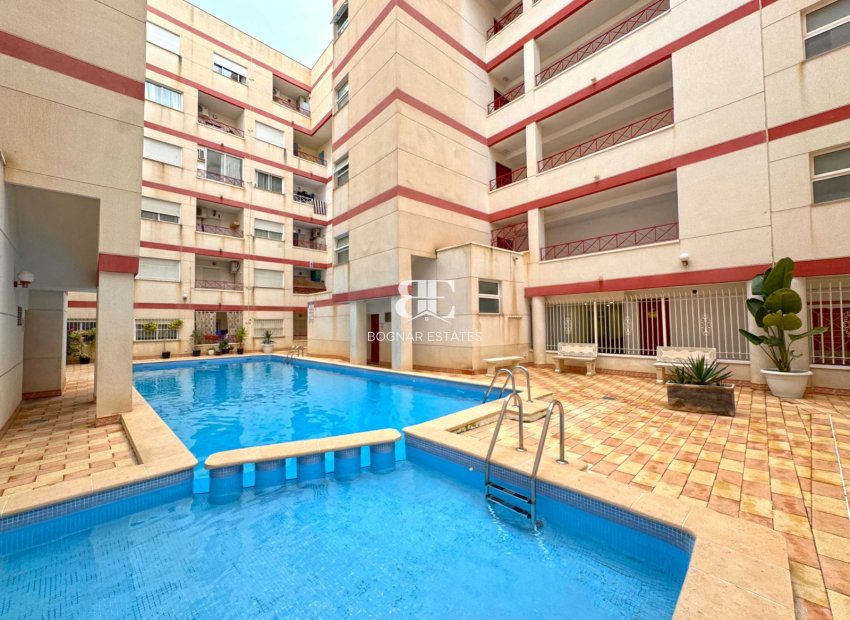 Herverkoop - apartment -
Torrevieja