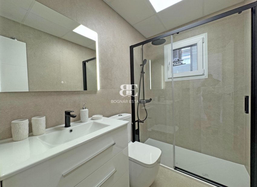 Herverkoop - apartment -
Torrevieja