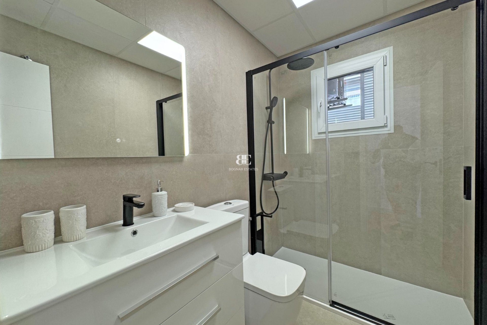 Herverkoop - apartment -
Torrevieja