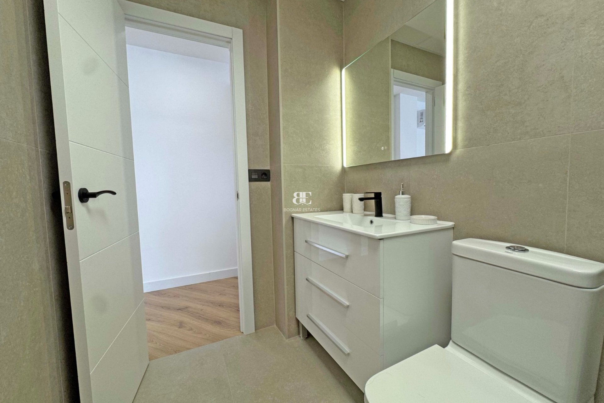 Herverkoop - apartment -
Torrevieja