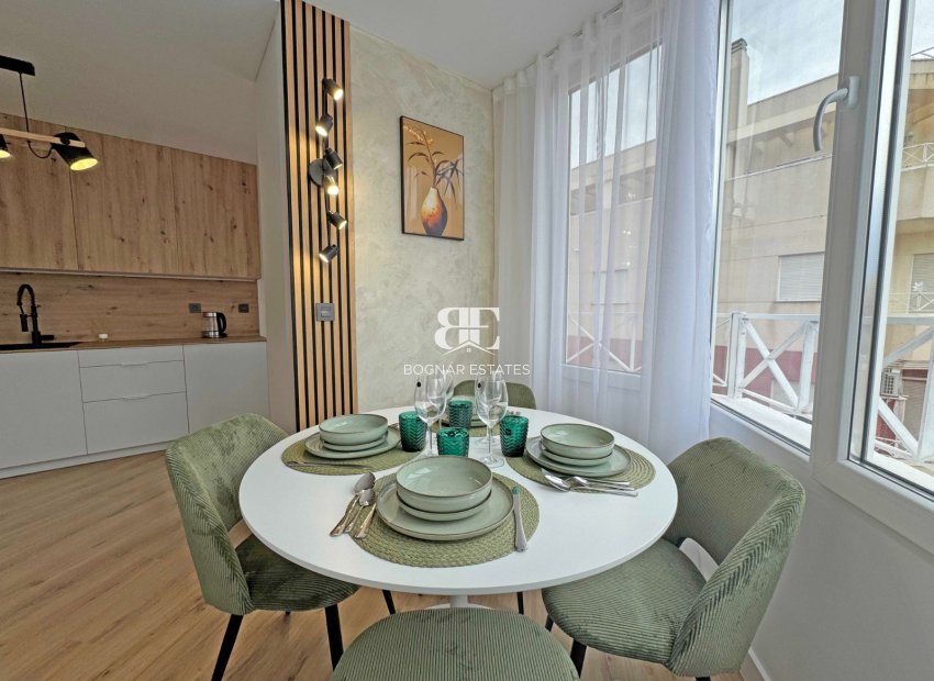 Herverkoop - apartment -
Torrevieja