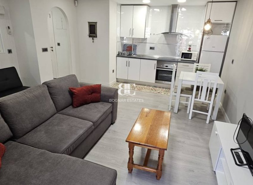 Herverkoop - apartment -
Villajoyosa - Playa Torres