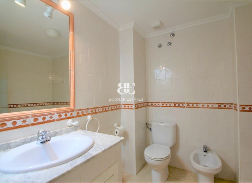 Herverkoop - apartment -
Villamartín