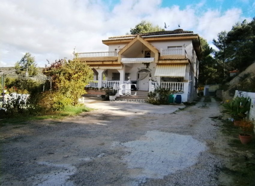 Herverkoop - Country House -
Alcoy