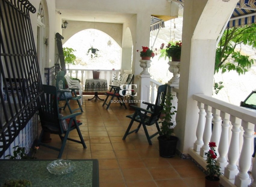 Herverkoop - Country House -
Alcoy