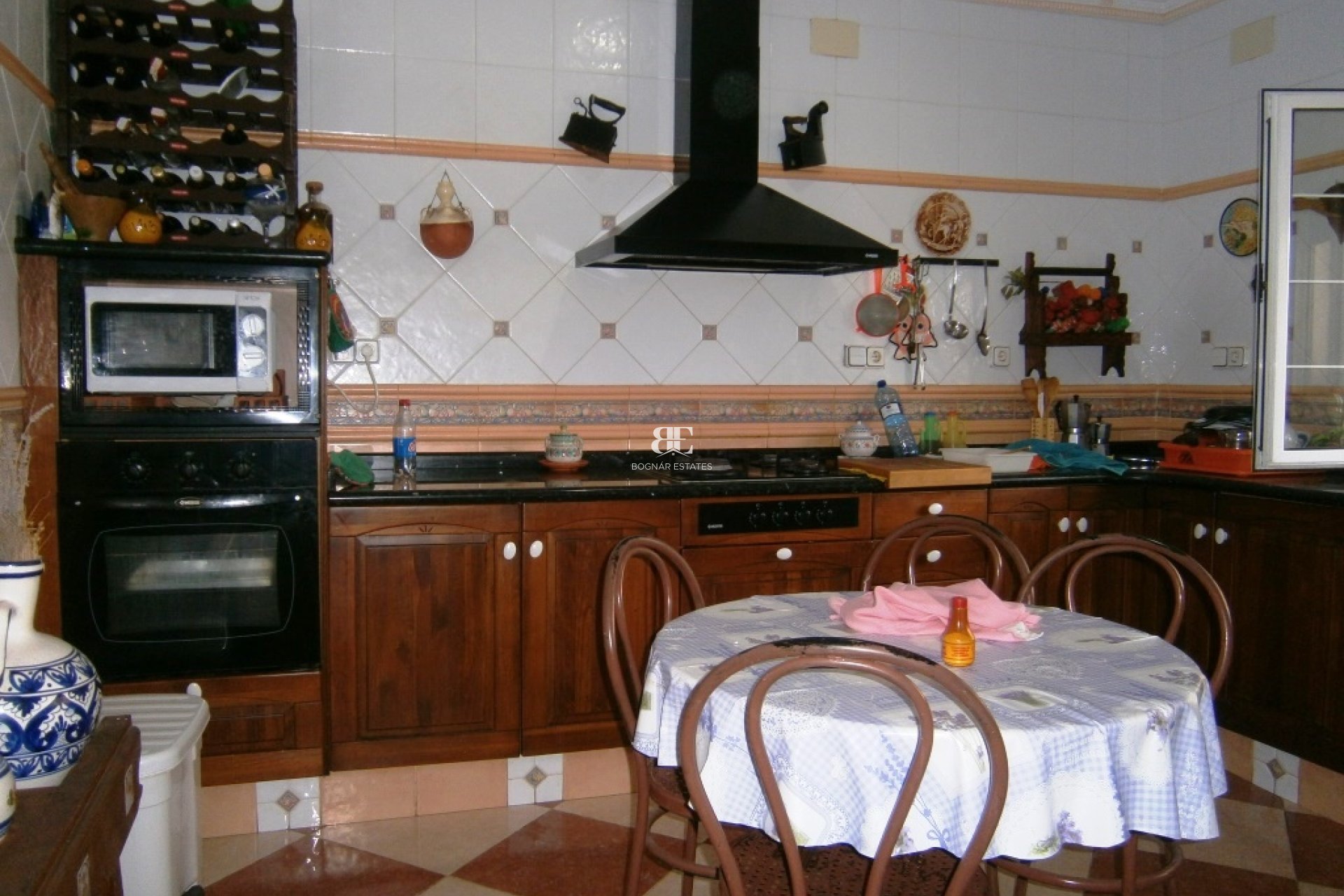 Herverkoop - Country House -
Alcoy