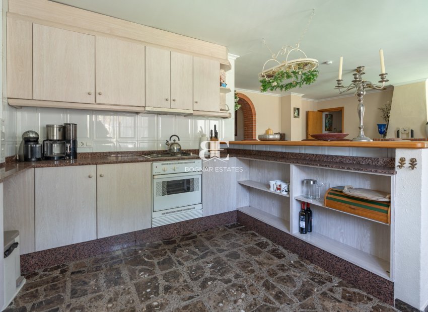 Herverkoop - Country House -
Bocairent - Inland