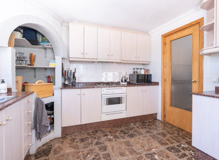 Herverkoop - Country House -
Bocairent - Inland