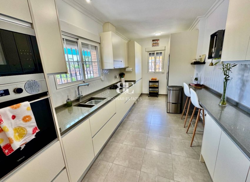 Herverkoop - Country House -
Catral