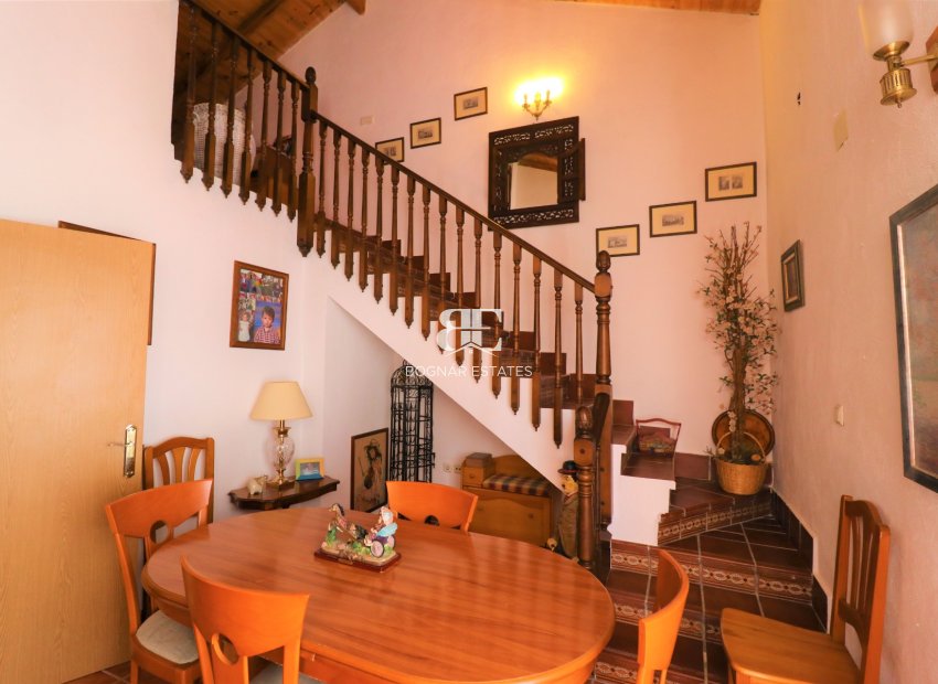 Herverkoop - Country House -
Dolores