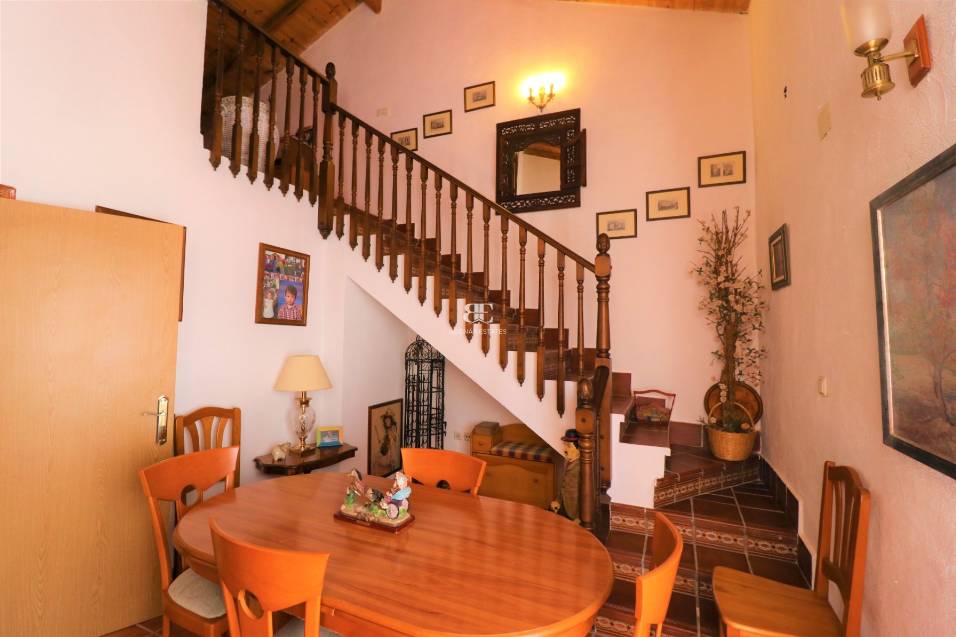 Herverkoop - Country House -
Dolores