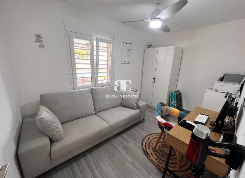 Herverkoop - Country House -
Elche - La Marina