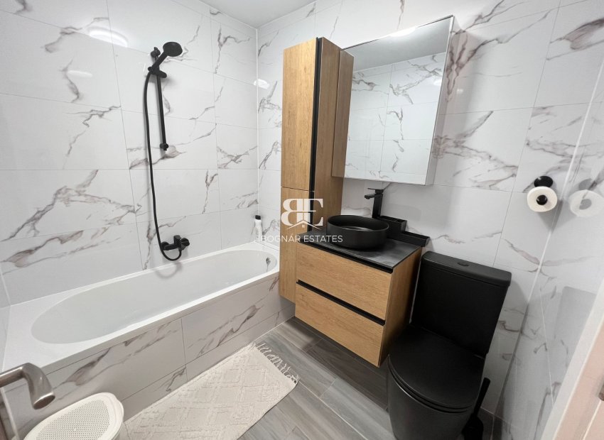 Herverkoop - Country House -
Elche - La Marina