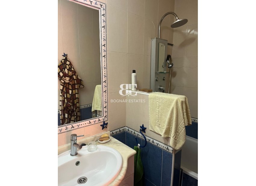 Herverkoop - Country House -
Gea Truyols - Gea y Trujols