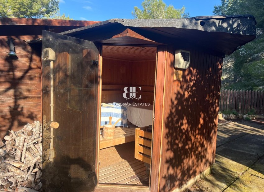 Herverkoop - Country House -
Gea Truyols - Gea y Trujols