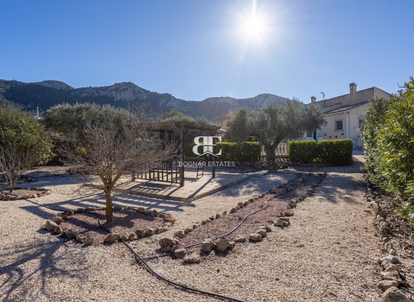 Herverkoop - Country House -
La Zarza