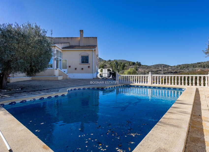 Herverkoop - Country House -
La Zarza