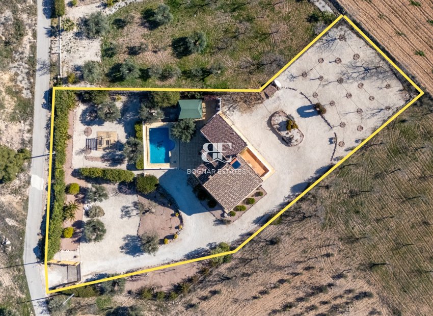 Herverkoop - Country House -
La Zarza