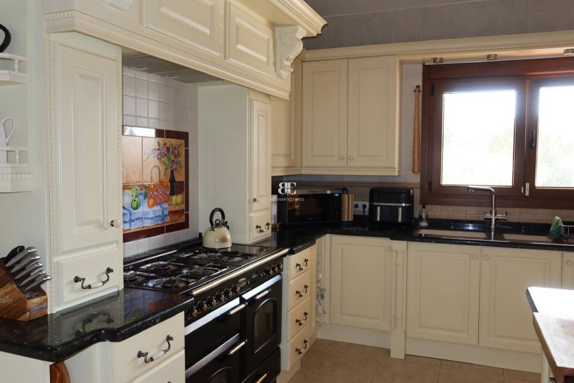 Herverkoop - Country House -
Orihuela