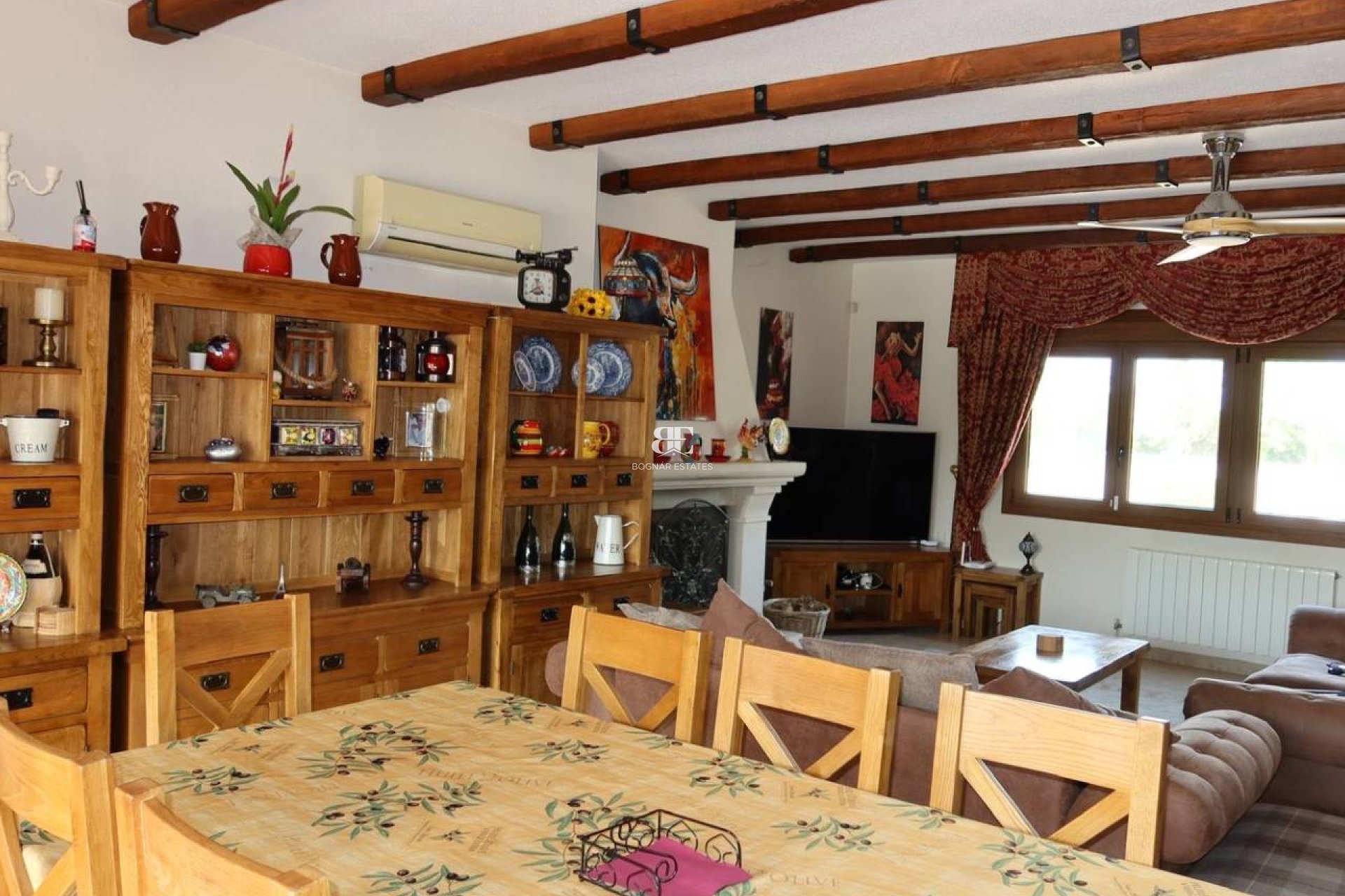 Herverkoop - Country House -
Orihuela