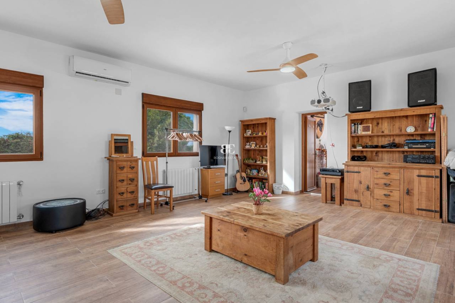 Herverkoop - Country House -
Orihuela