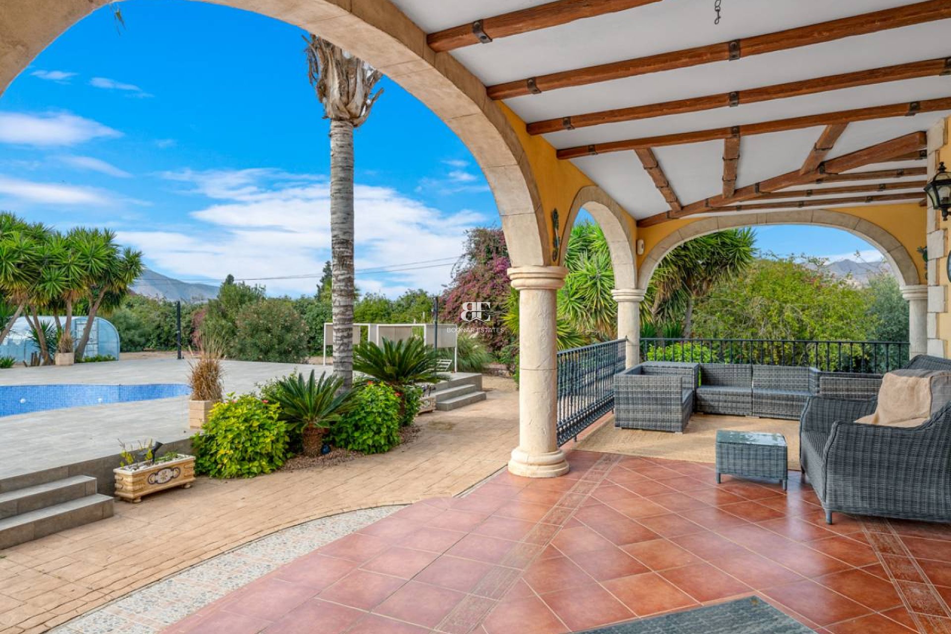 Herverkoop - Country House -
Orihuela
