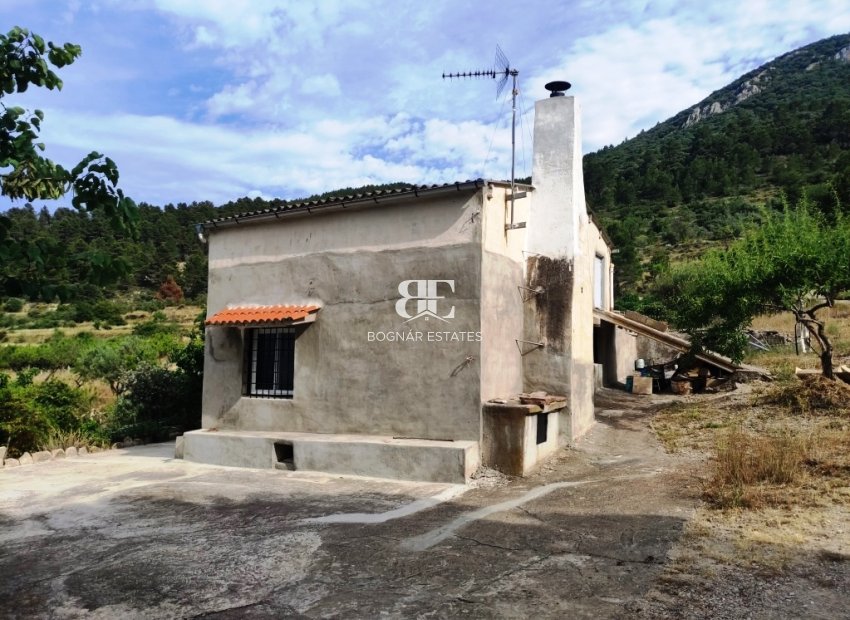 Herverkoop - Country House -
Penáguila