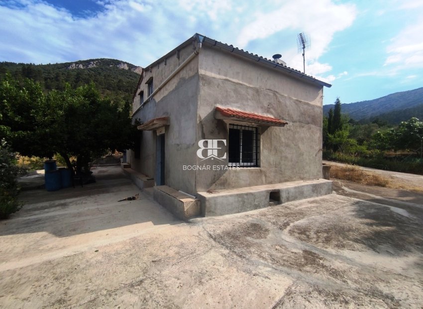 Herverkoop - Country House -
Penáguila